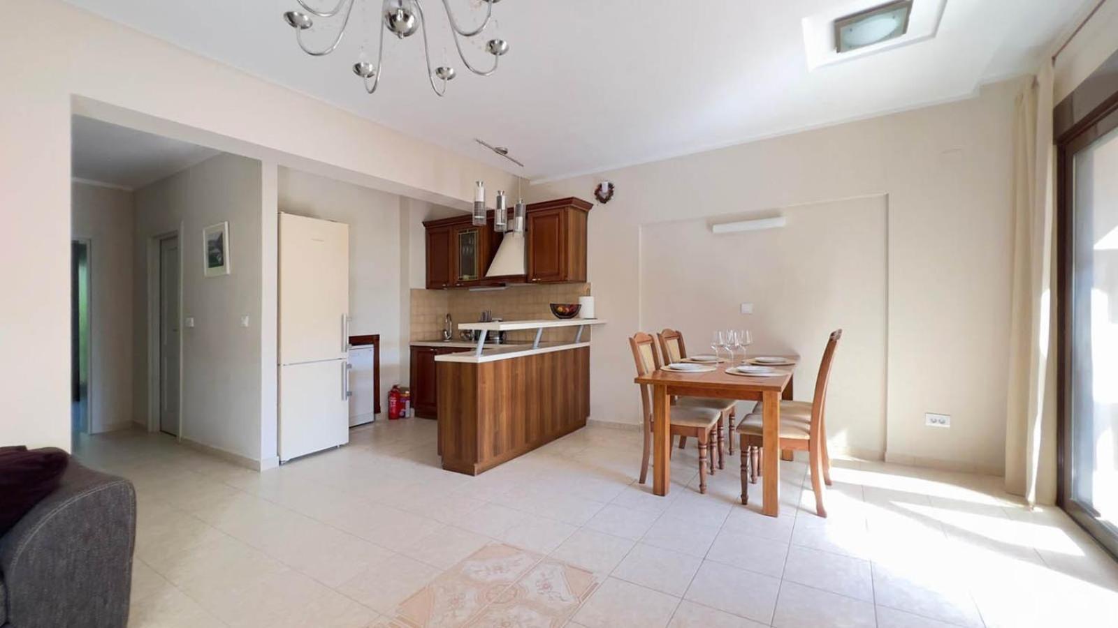 Villa Risan Apartments Bagian luar foto