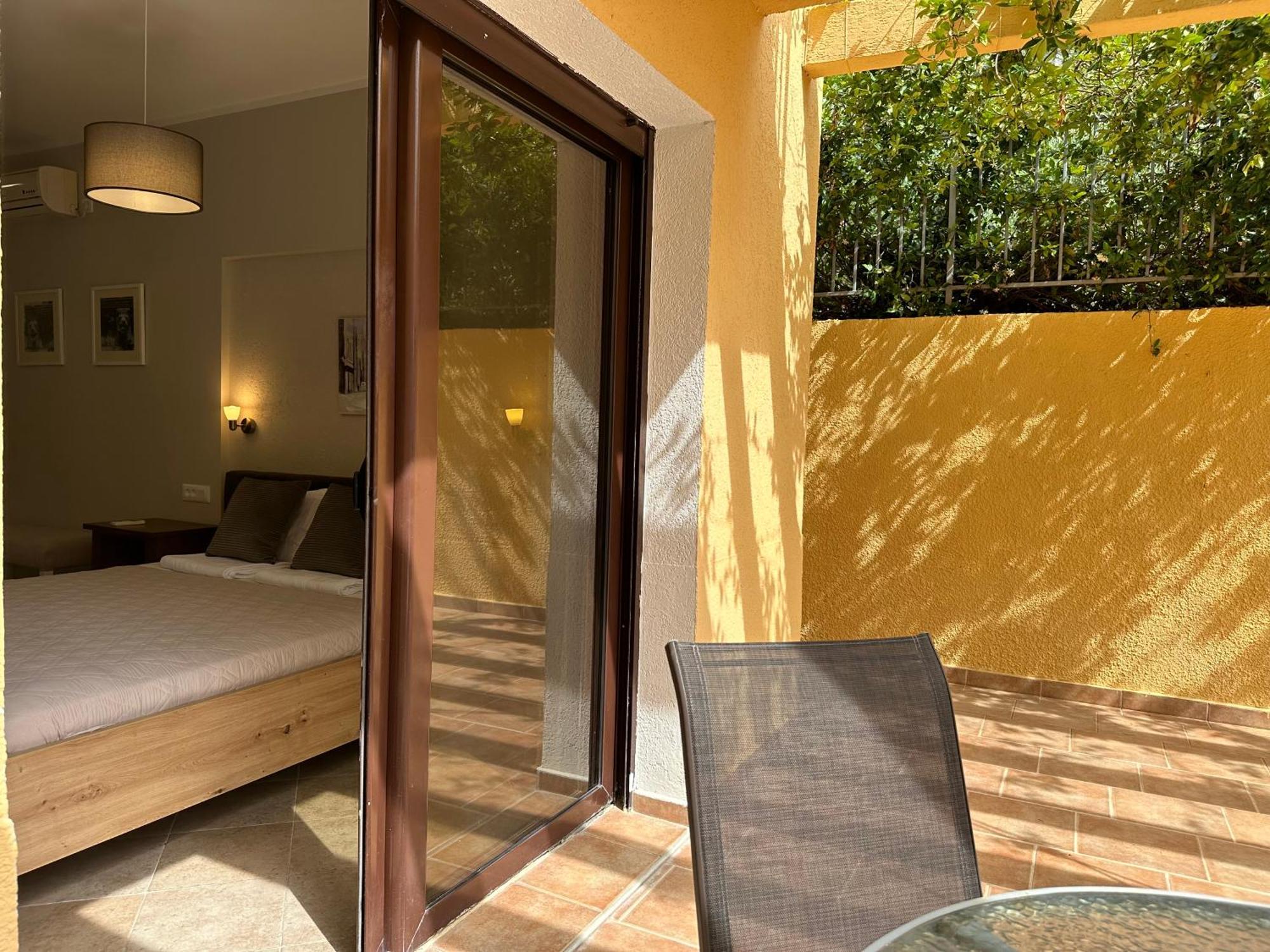 Villa Risan Apartments Bagian luar foto